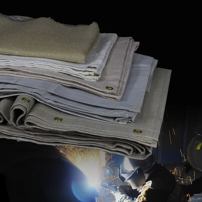 17 Oz High Flexible Welding Blanket with 16 Mil Thickness for Heat Insulation and Fire Resistance