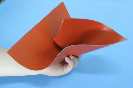 Tecido de E-Glass revestido de borracha de silicone resistente a lacrimejamento e fibra de vidro revestida de silicone à prova de fogo para isolamento industrial
